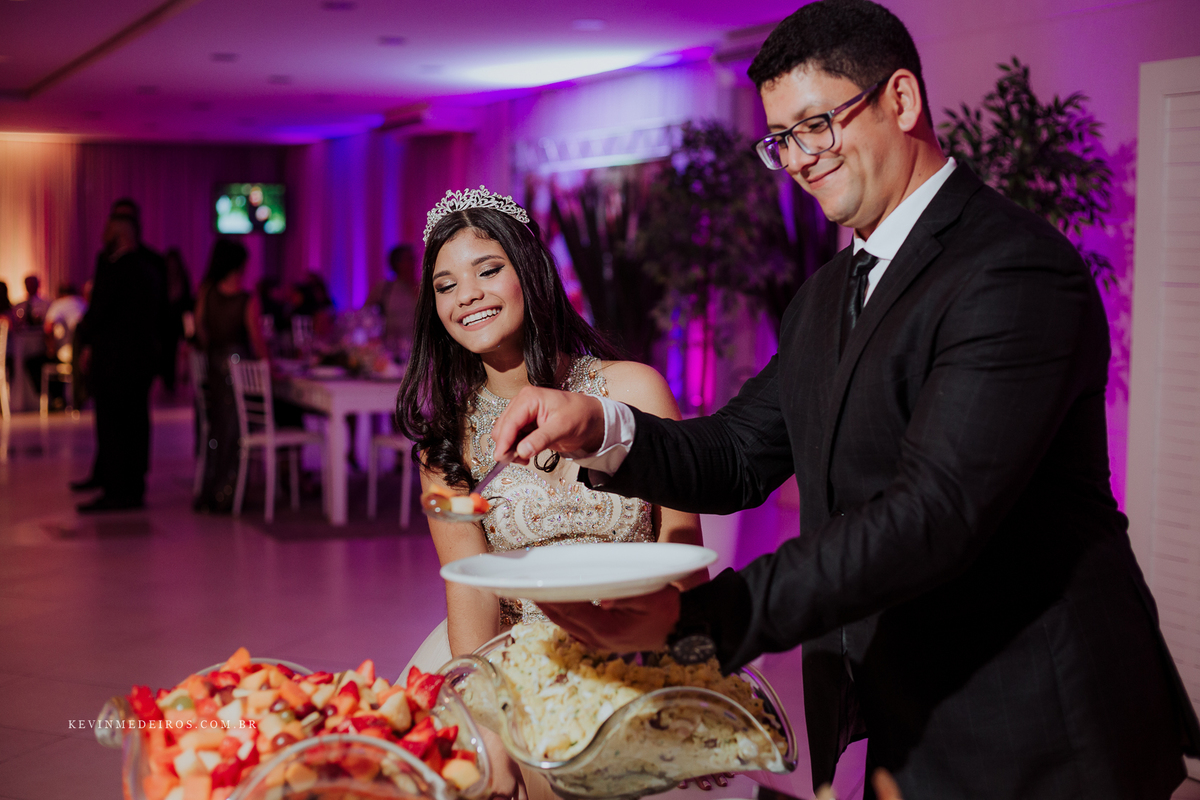 Festa de 15 anos debutante da Suzanna realizado na Estética Vecajo e Casa de festas Blue Moon por Kevin Medeiros fotógrafo de Canoas, Porto alegre e rs