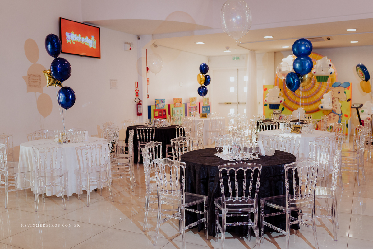 Festa infantil primeiro aninho do Henrique com o tema Star Wars, realizado na casa de festas Richesky por Kevin Medeiros fotógrafo de Canoas RS