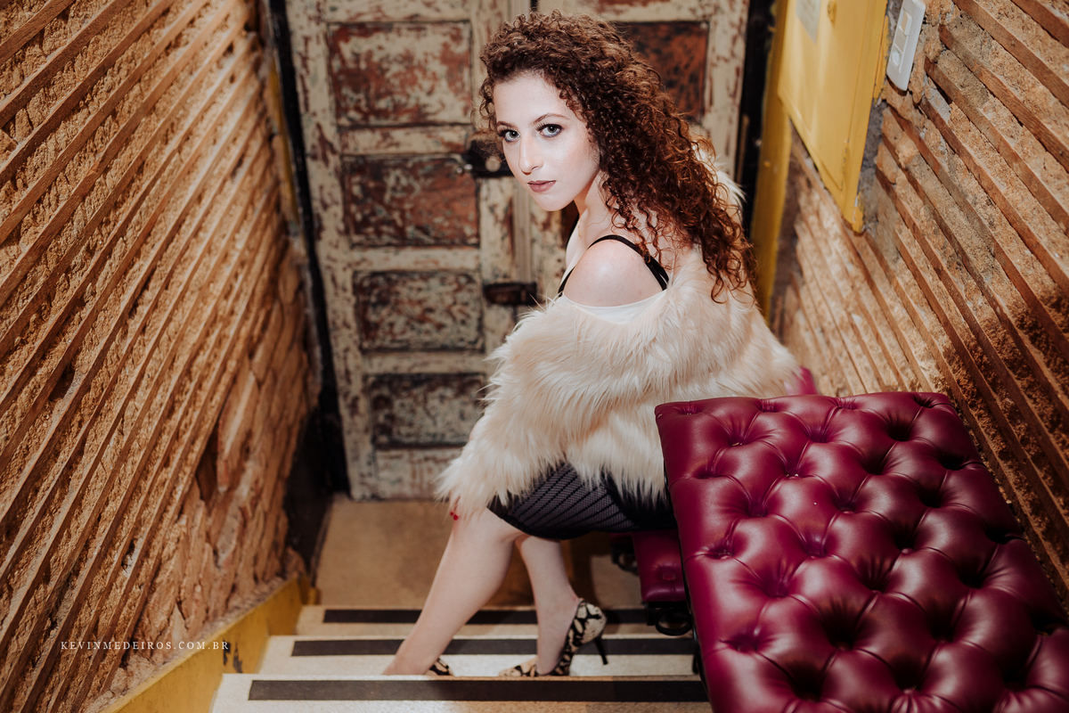 Ensaio debutante 15 anos da Raíssa Kuznecow, realizado na cafeteria Agridoce Café em Porto Alegre por Kevin Medeiros, fotógrafo de Canoas RS