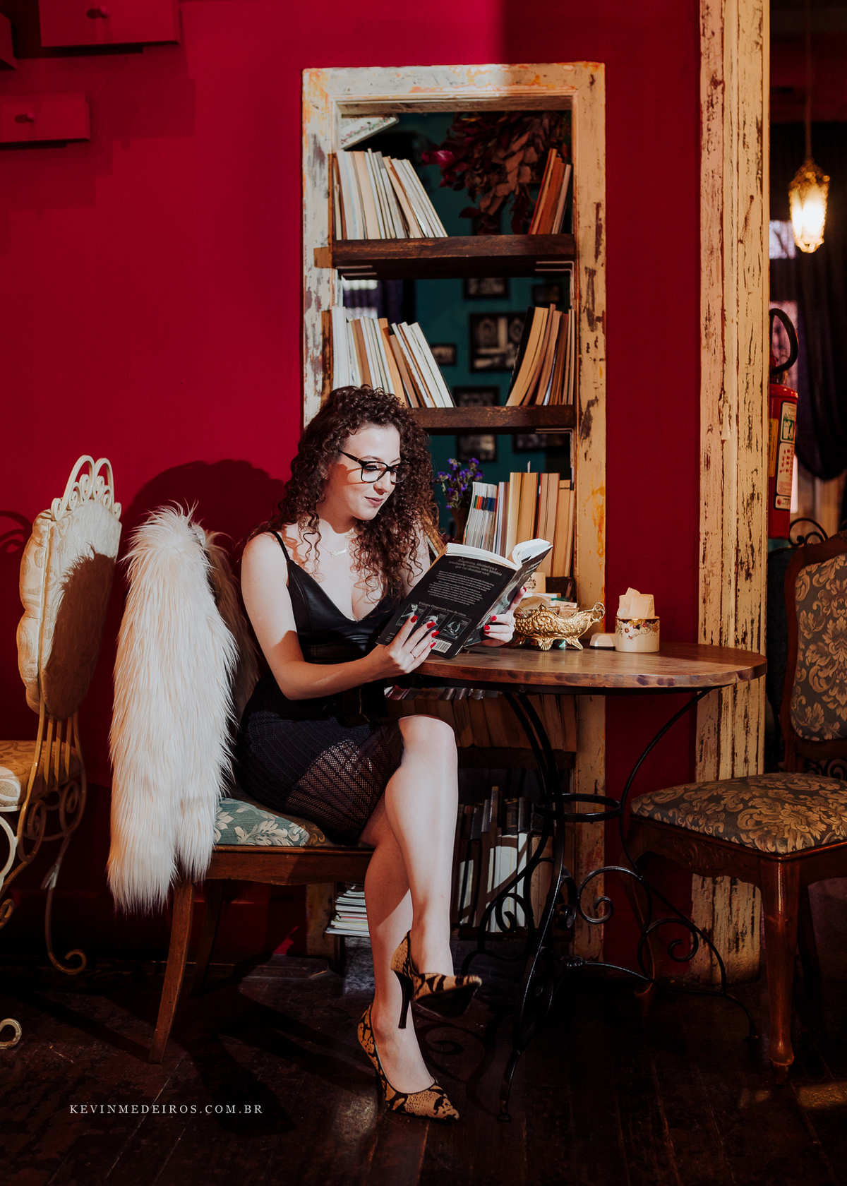 Ensaio debutante 15 anos da Raíssa Kuznecow, realizado na cafeteria Agridoce Café em Porto Alegre por Kevin Medeiros, fotógrafo de Canoas RS