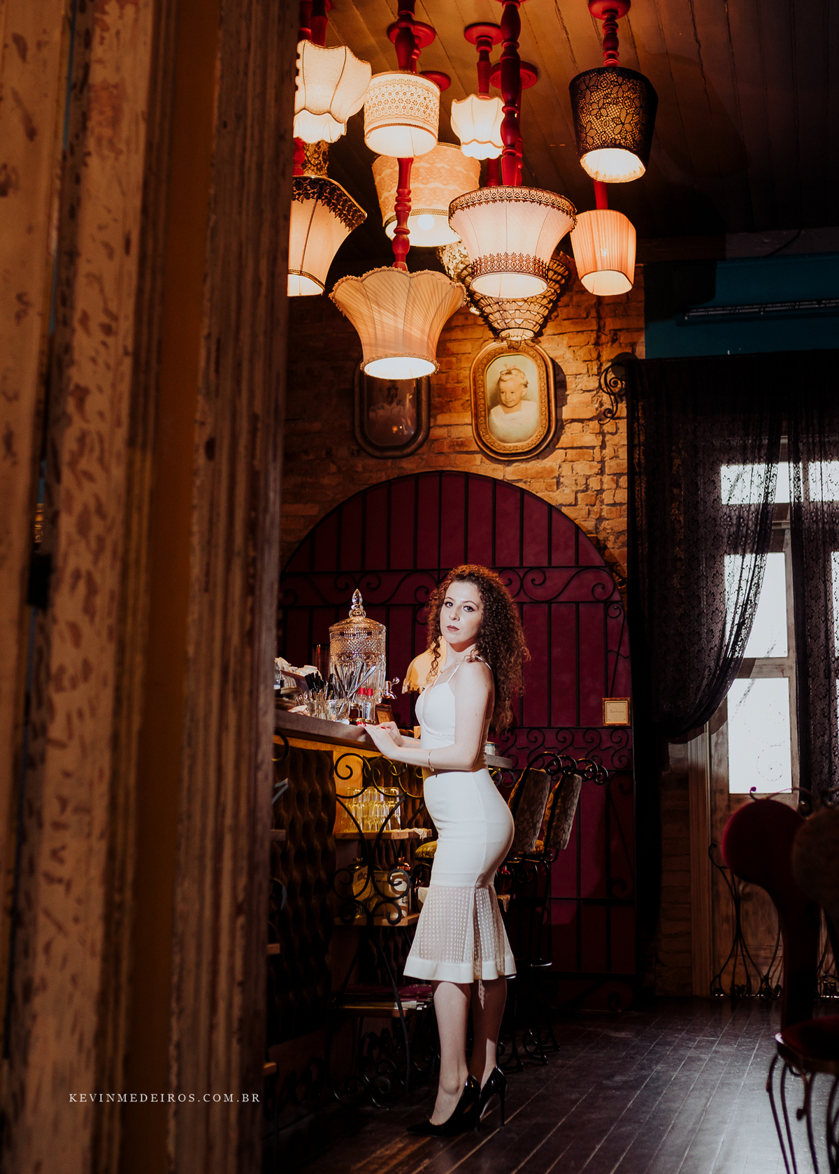 Ensaio debutante 15 anos da Raíssa Kuznecow, realizado na cafeteria Agridoce Café em Porto Alegre por Kevin Medeiros, fotógrafo de Canoas RS