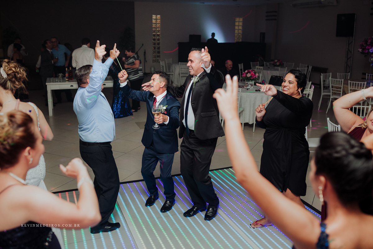 Casamento wedding Fran e Stanis Capela la salle Blue Moon Casa de Festas por Kevin Medeiros fotógrafo de Canoas, Porto Alegre e RS
