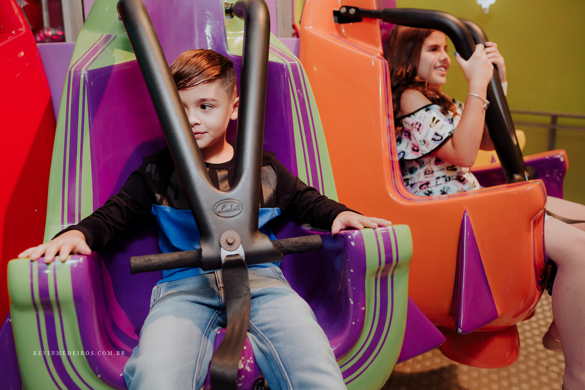 Festa infantil aniversário do Bernardo no Boom Mania no tema carros por Kevin Medeiros fotógrafo de porto alegre, canoas e RS