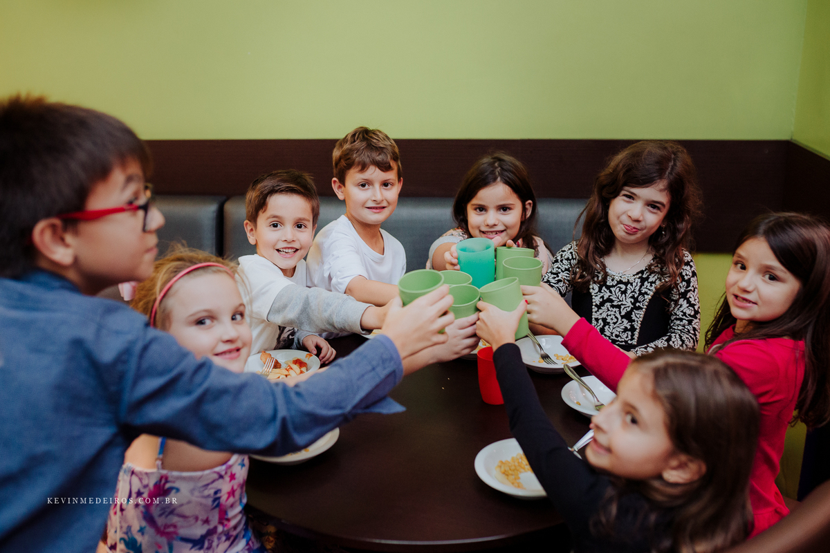 Festa infantil aniversário do Bernardo no Boom Mania no tema carros por Kevin Medeiros fotógrafo de porto alegre, canoas e RS