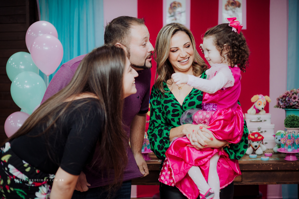 Aniversário festa infantil da Laura, 3 anos, na casa de festas Boom Mania em Porto Alegre, por Kevin Medeiros fotógrafo de Canoas RS