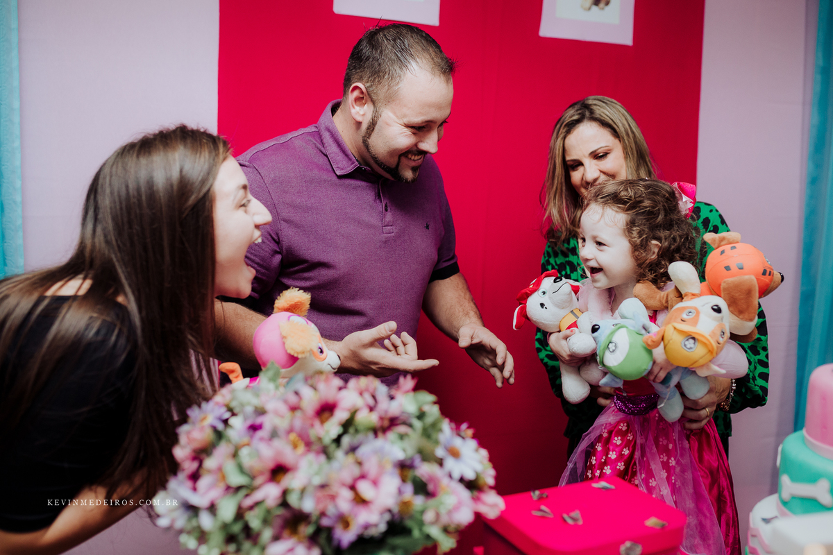 Aniversário festa infantil da Laura, 3 anos, na casa de festas Boom Mania em Porto Alegre, por Kevin Medeiros fotógrafo de Canoas RS