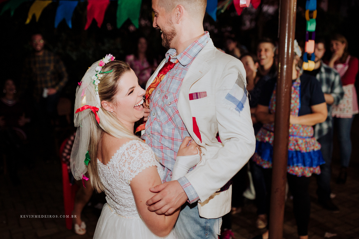 Arraiá chá de casa nova da fê e Dinho realizado em nova santa rita por Kevin Medeiros, fotógrafo de Canoas, porto alegre e RS