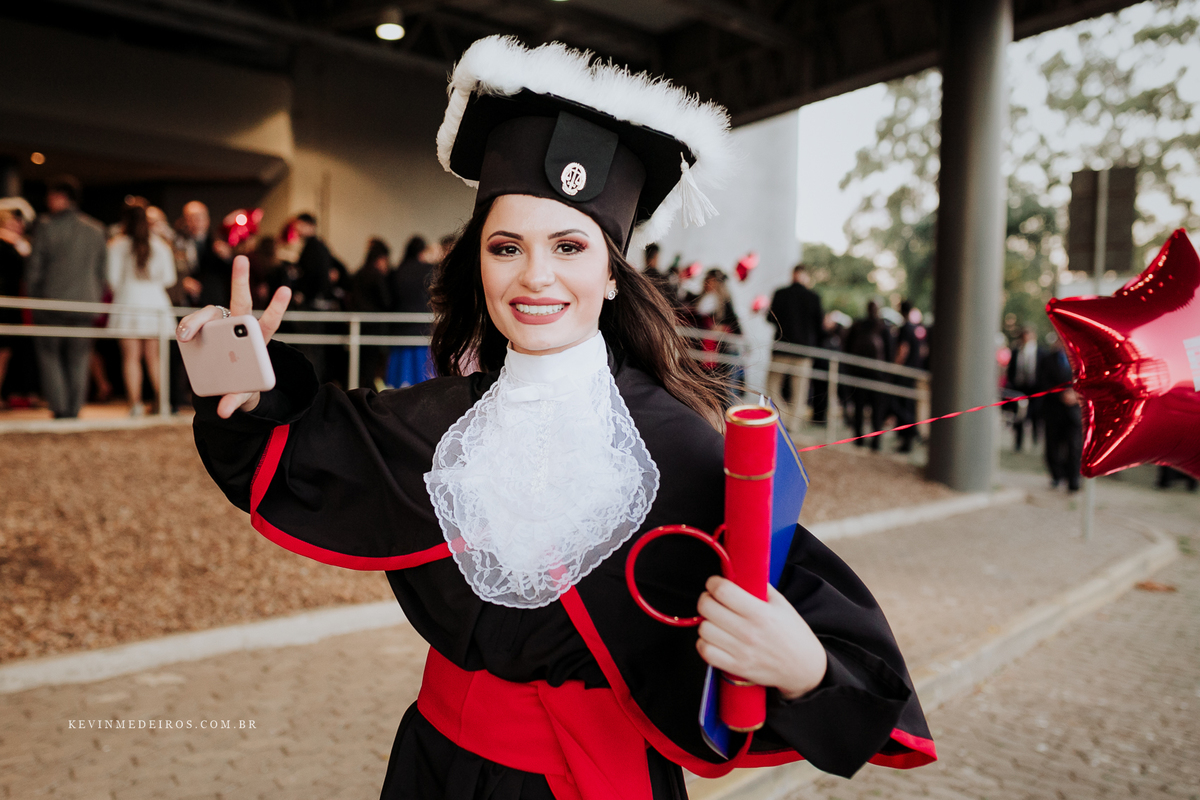 Formatura colação da Juliana Webster, formanda em Direito pela Unisinos realizado na Fiergs e Evolução Gastronômica por Kevin Medeiros fotógrafo de Canoas, porto alegre e RS