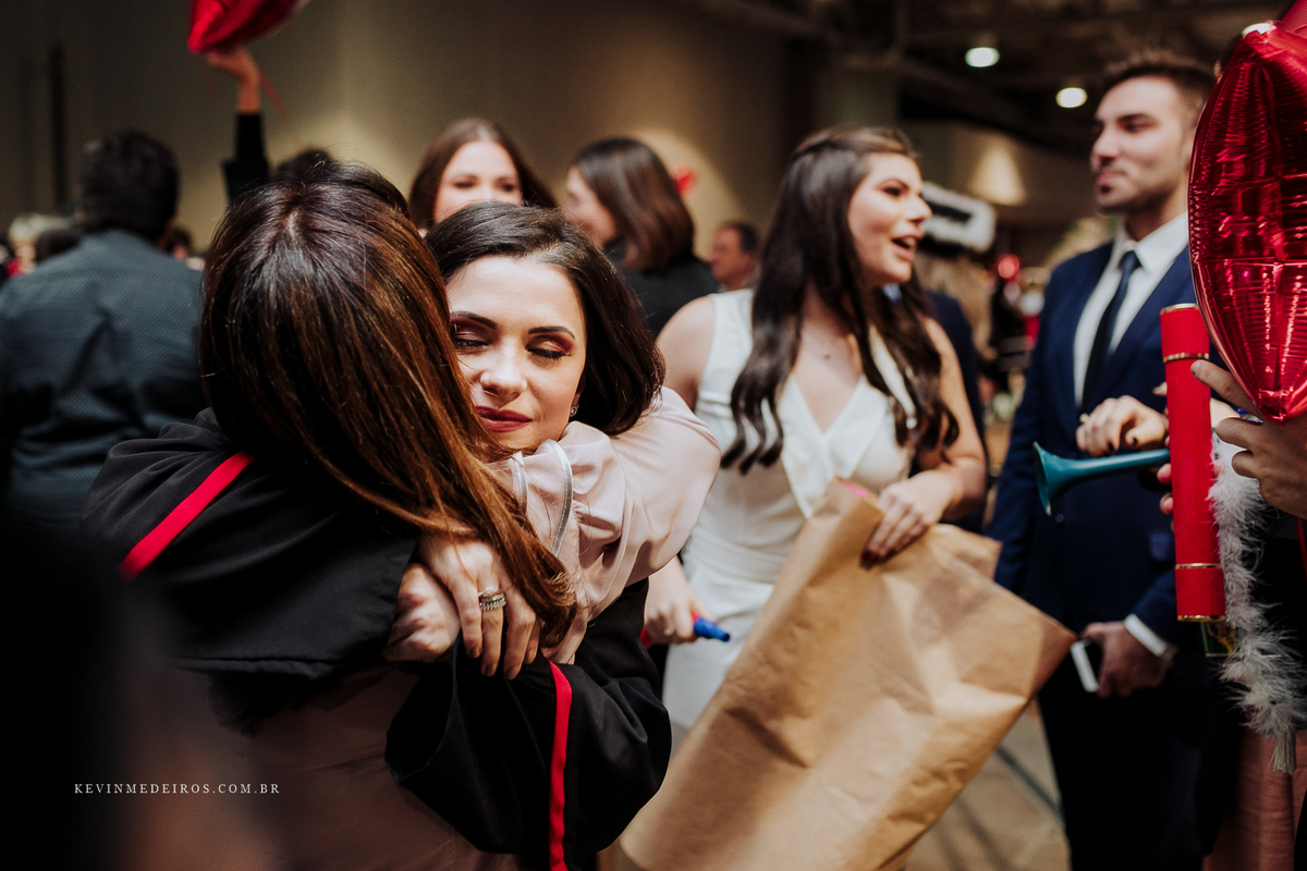 Formatura colação da Juliana Webster, formanda em Direito pela Unisinos realizado na Fiergs e Evolução Gastronômica por Kevin Medeiros fotógrafo de Canoas, porto alegre e RS