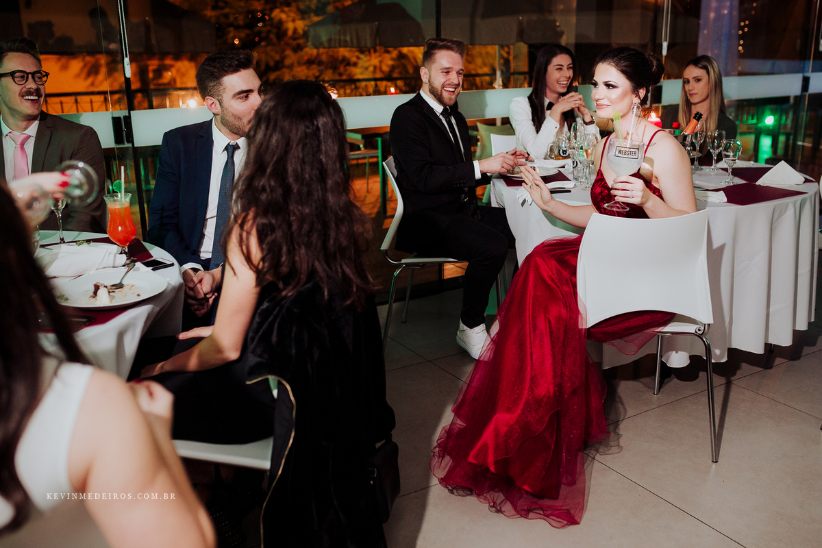 Formatura colação da Juliana Webster, formanda em Direito pela Unisinos realizado na Fiergs e Evolução Gastronômica por Kevin Medeiros fotógrafo de Canoas, porto alegre e RS