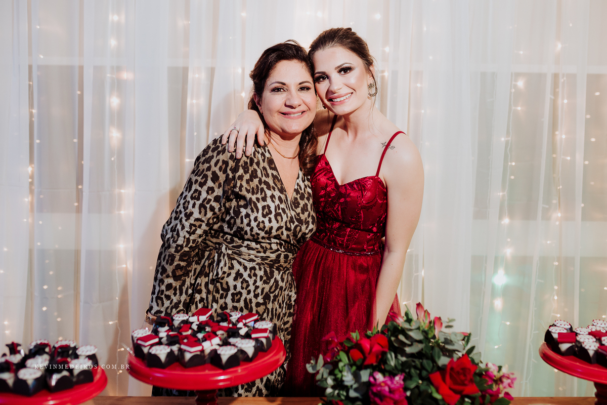 Formatura colação da Juliana Webster, formanda em Direito pela Unisinos realizado na Fiergs e Evolução Gastronômica por Kevin Medeiros fotógrafo de Canoas, porto alegre e RS
