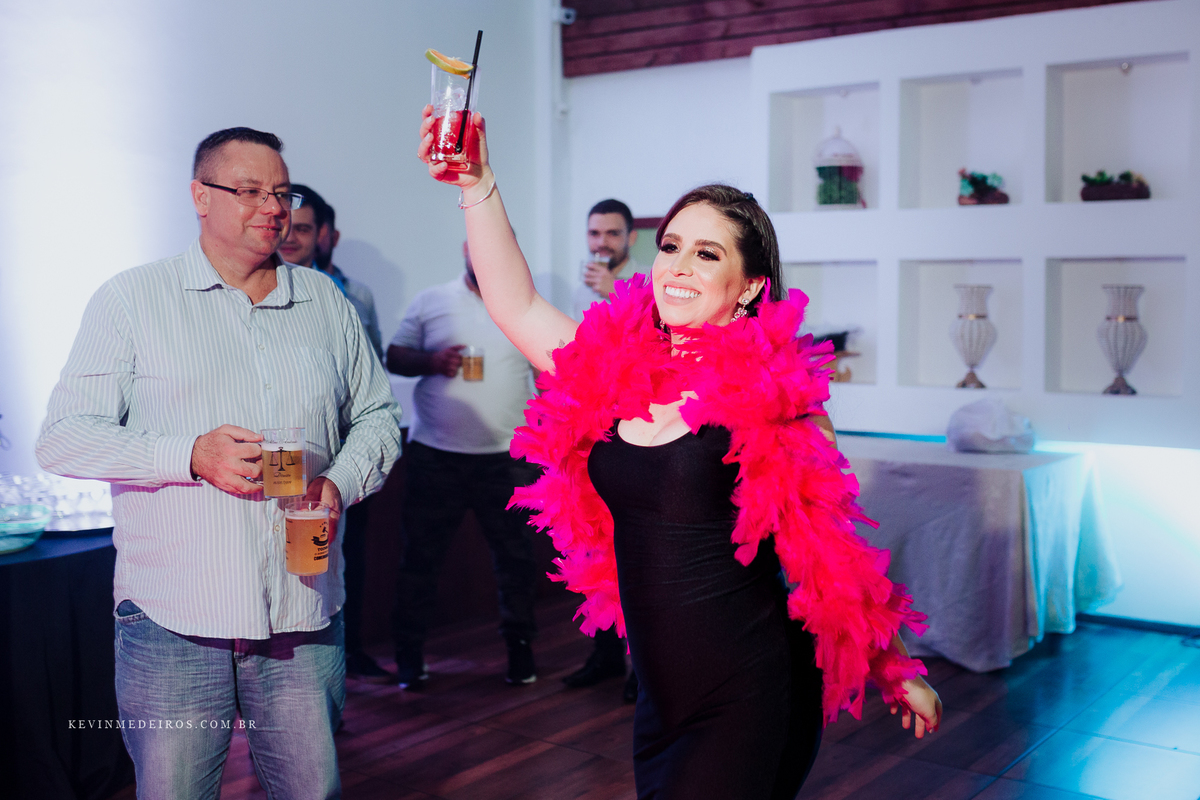Recepção festa de formatura da Aline Andrade formanda em Direito Uniritter realizado no bloom eventos por Kevin Medeiros fotógrafo em Canoas RS