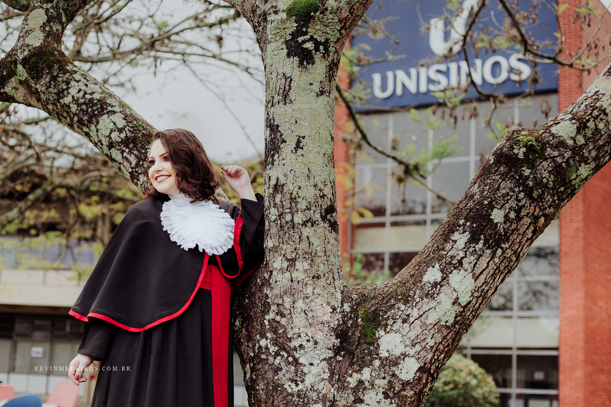 Prova de toga formatura da Gabriela, formanda em direito pela unisinos por Kevin Medeiros fotógrafo canoas, são leopoldo e rs