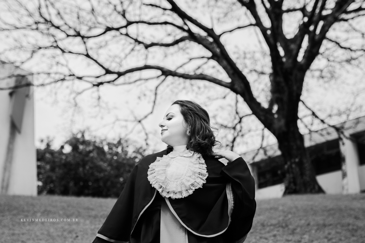 Prova de toga formatura da Gabriela, formanda em direito pela unisinos por Kevin Medeiros fotógrafo canoas, são leopoldo e rs