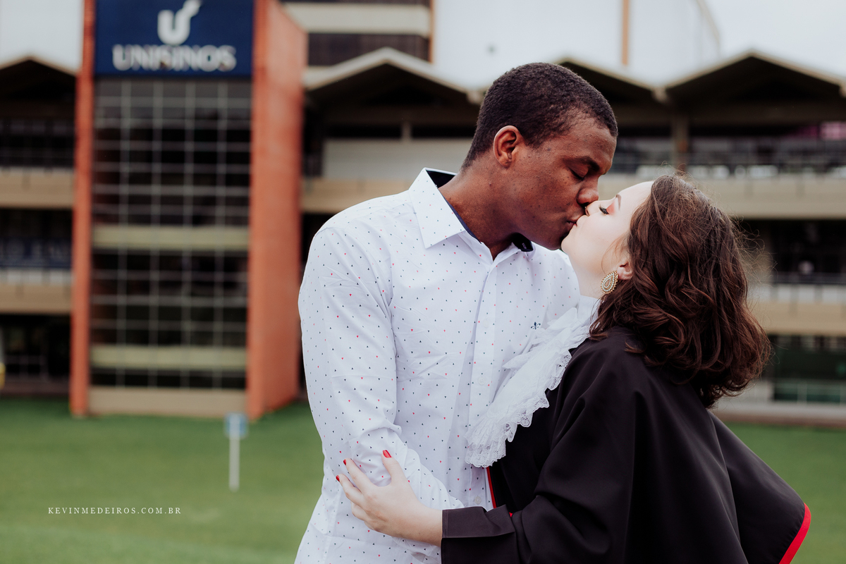 Prova de toga formatura da Gabriela, formanda em direito pela unisinos por Kevin Medeiros fotógrafo canoas, são leopoldo e rs