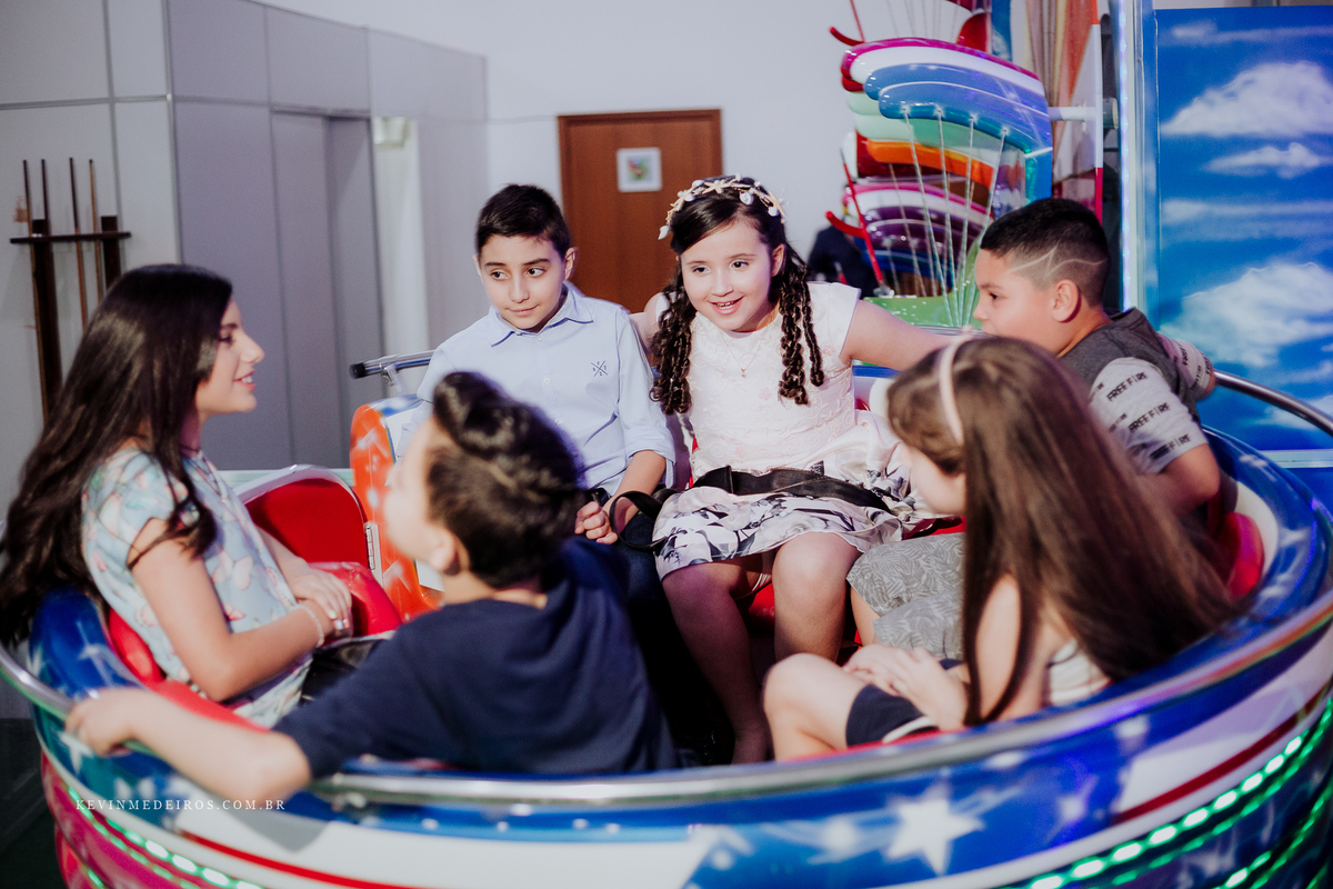 Festa infantil aniversário da Mariah 9 anos realizado no salão de festas Pura Folia decoração Sereia por Kevin Medeiros fotógrafo de Canoas rs