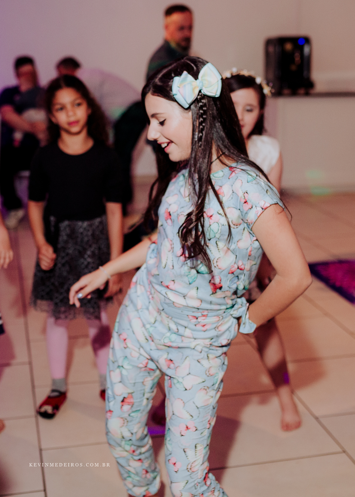 Festa infantil aniversário da Mariah 9 anos realizado no salão de festas Pura Folia decoração Sereia por Kevin Medeiros fotógrafo de Canoas rs