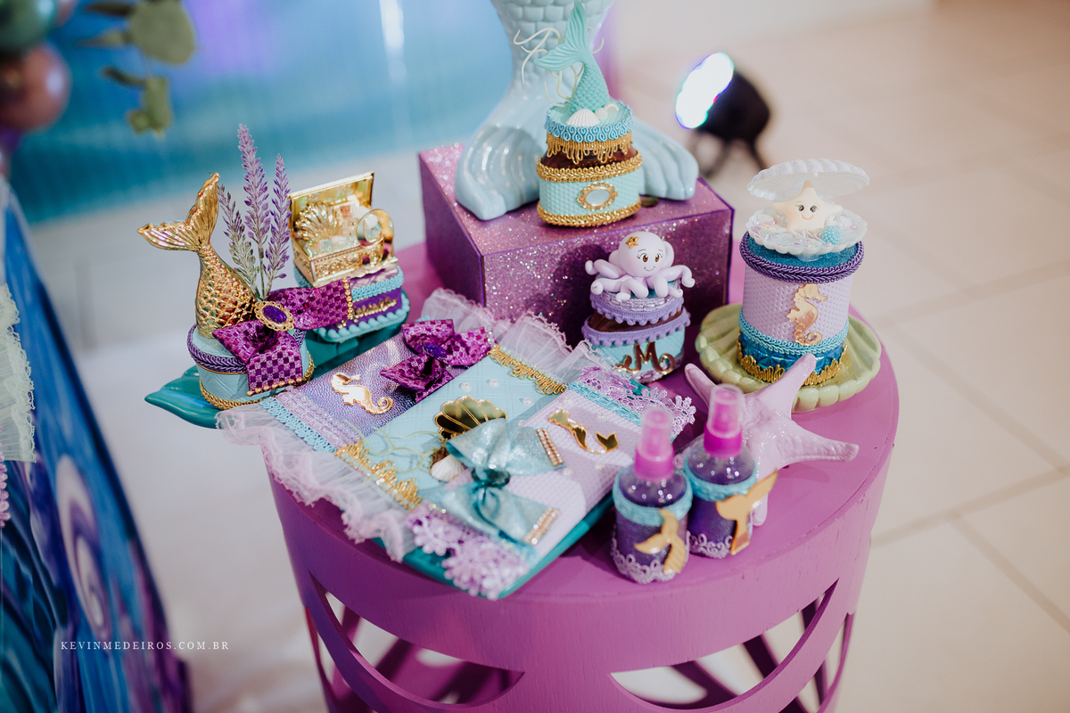 Festa infantil aniversário da Mariah 9 anos realizado no salão de festas Pura Folia decoração Sereia por Kevin Medeiros fotógrafo de Canoas rs