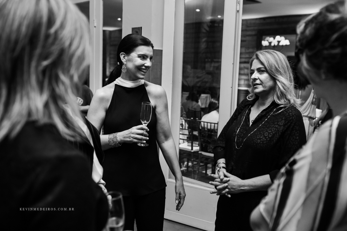 Vida e Pele Histórias de Transformação exposição fotográfica com regina lima, claudia fernandes furtado, simone di domenico, Solaine Piccoli por kevin medeiros fotógrafo de porto alegre, canoas e rs