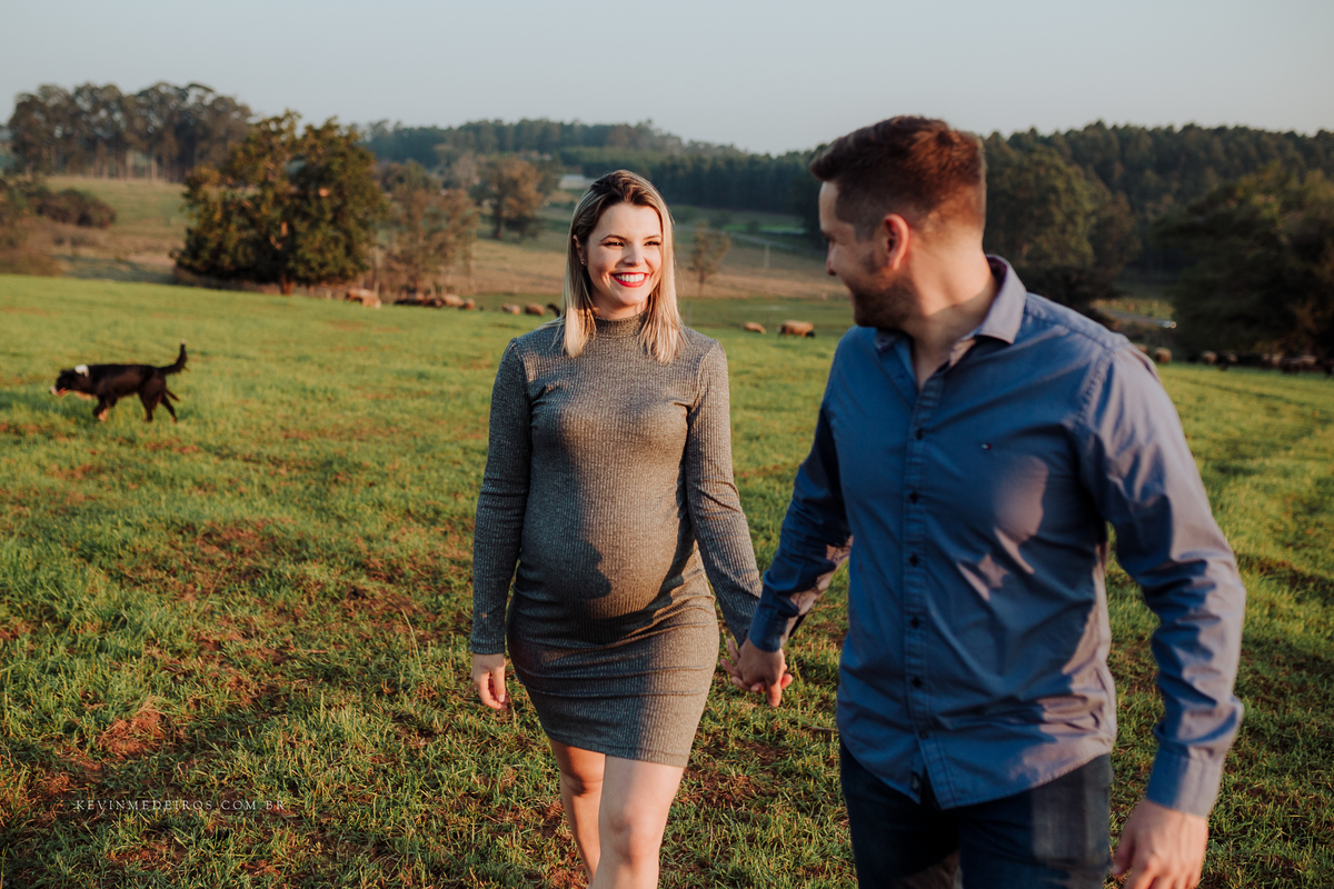Ensaio gestante a espera de gael realizado na fazenda da familia em nova santa rita por kevin medeiros fotógrafo de canoas rs