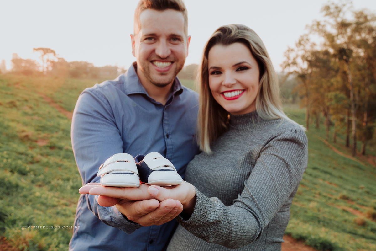 Ensaio gestante a espera de gael realizado na fazenda da familia em nova santa rita por kevin medeiros fotógrafo de canoas rs