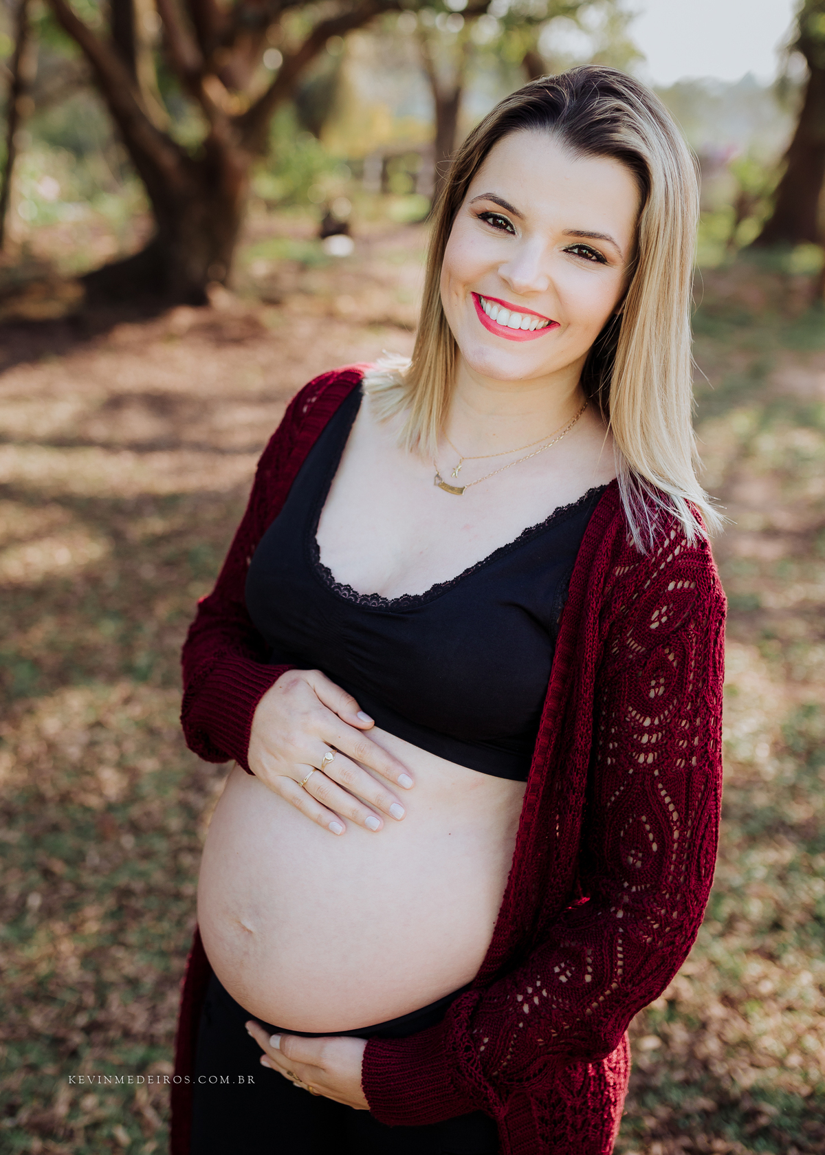 Ensaio gestante a espera de gael realizado na fazenda da familia em nova santa rita por kevin medeiros fotógrafo de canoas rs