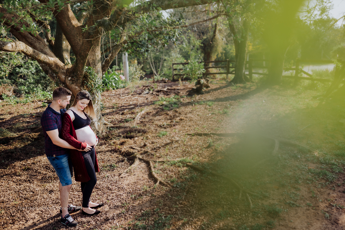 Ensaio gestante a espera de gael realizado na fazenda da familia em nova santa rita por kevin medeiros fotógrafo de canoas rs