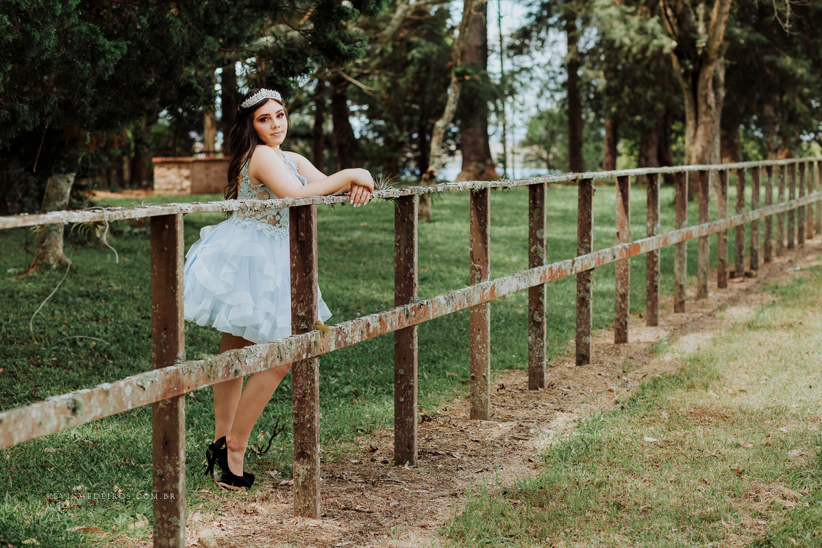 Ensaio debutante 15 anos da Aline Dias realizado na vinícola Laurentia em barra do ribeiro por Kevin Medeiros fotógrafo de porto alegre, canoas e RS
