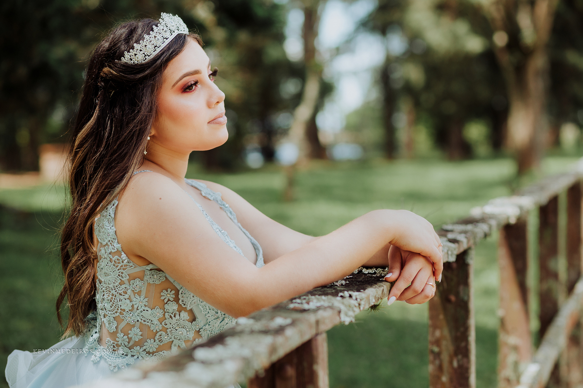Ensaio debutante 15 anos da Aline Dias realizado na vinícola Laurentia em barra do ribeiro por Kevin Medeiros fotógrafo de porto alegre, canoas e RS