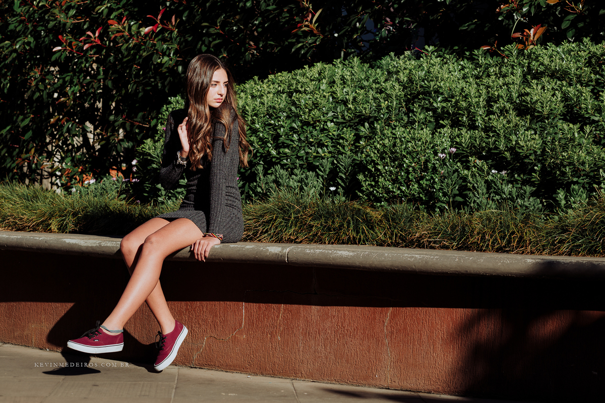 Ensaio externo debutante 15 anos da Maria Clara em Gramado serra gaúcha largo da borges rua coberta por Kevin Medeiros fotógrafo de Porto Alegre, canoas RS