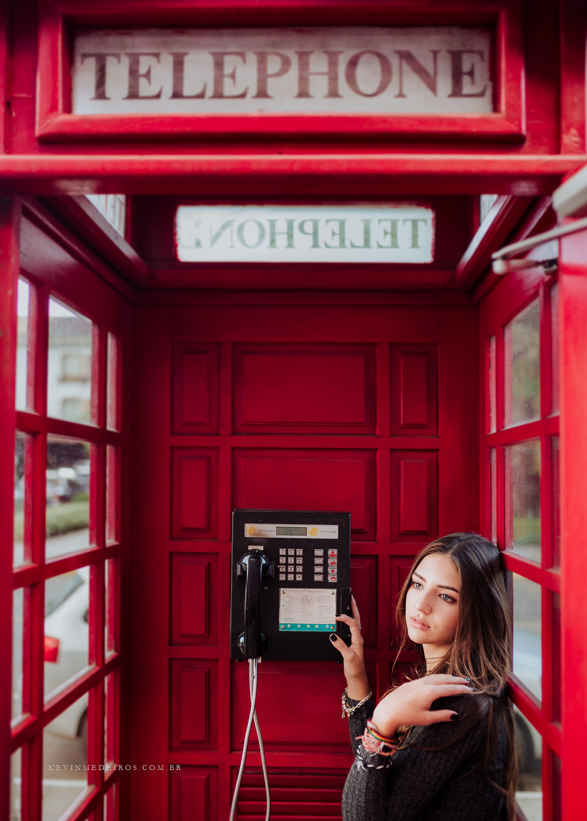 Ensaio externo debutante 15 anos da Maria Clara em Gramado serra gaúcha largo da borges rua coberta por Kevin Medeiros fotógrafo de Porto Alegre, canoas RS