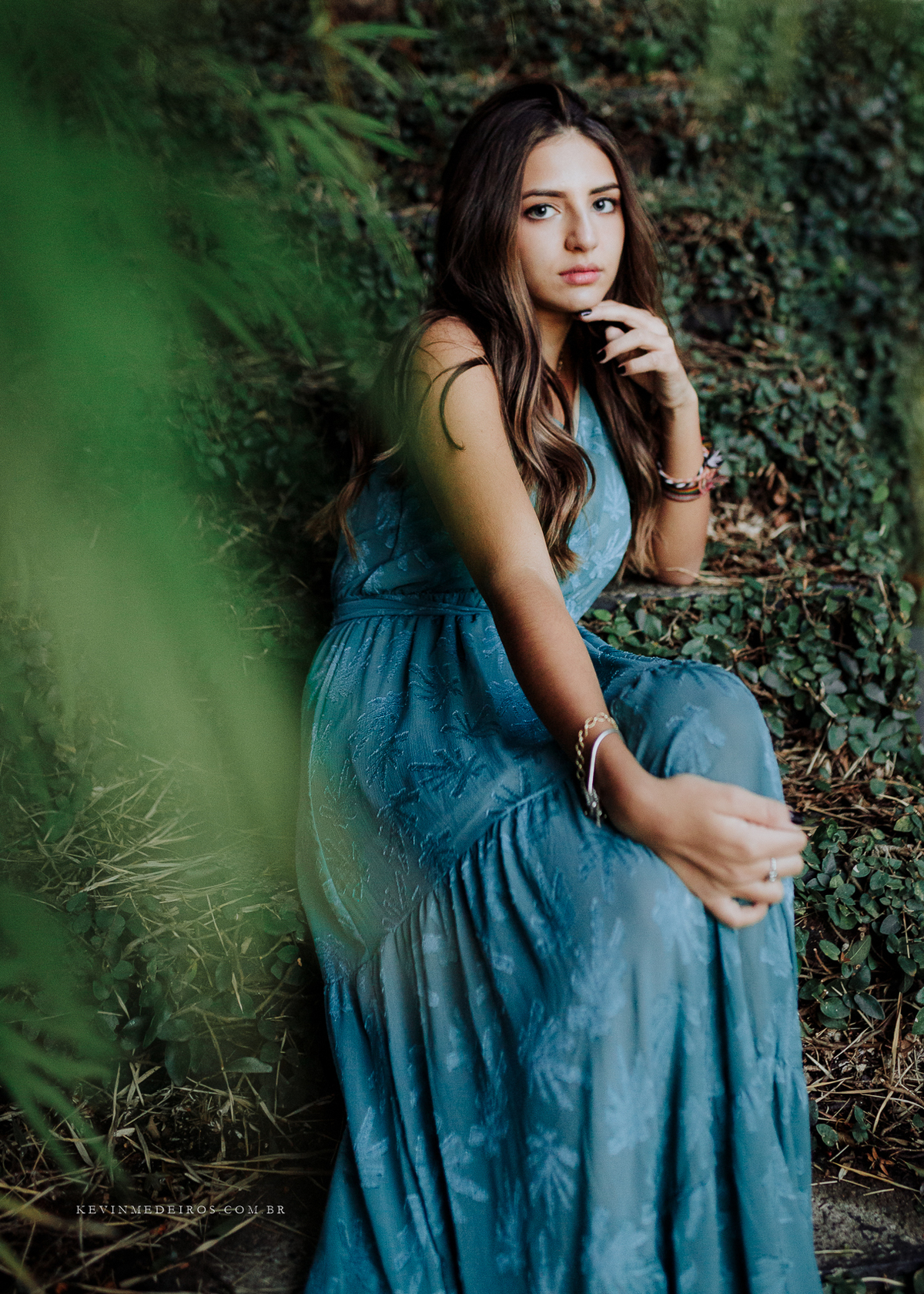 Ensaio externo debutante 15 anos da Maria Clara em Gramado serra gaúcha largo da borges rua coberta por Kevin Medeiros fotógrafo de Porto Alegre, canoas RS