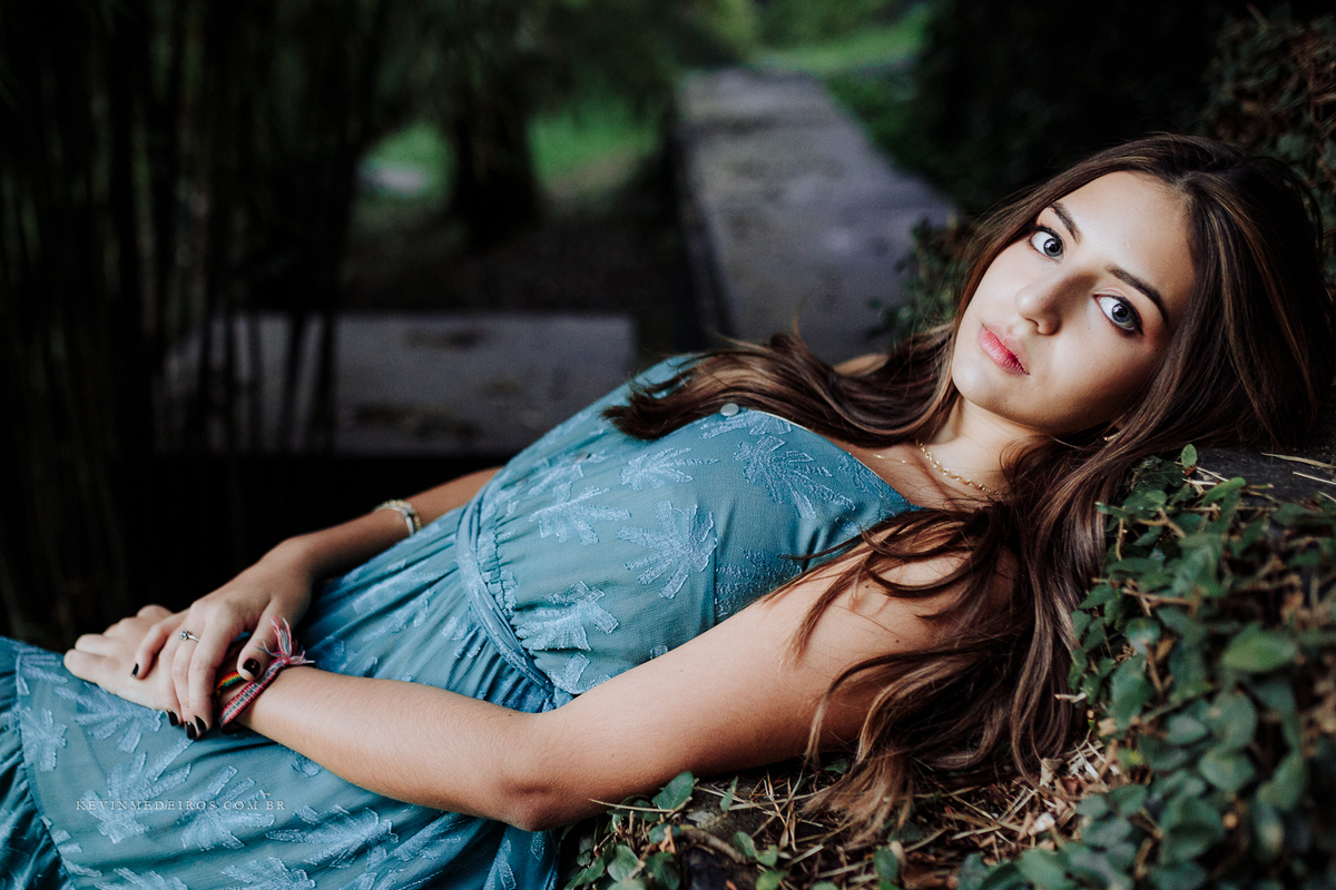 Ensaio externo debutante 15 anos da Maria Clara em Gramado serra gaúcha largo da borges rua coberta por Kevin Medeiros fotógrafo de Porto Alegre, canoas RS