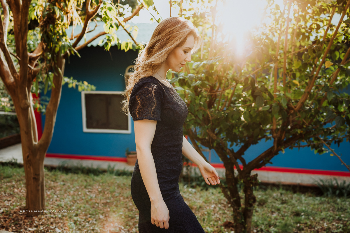 Ensaio de formatura prova de toga Vanessa, formanda em Medicina pela UFRGS Porto Alegre, realizado no sítio Quinta Guadalupe em Canoas, por Kevin Medeiros fotógrafo RS