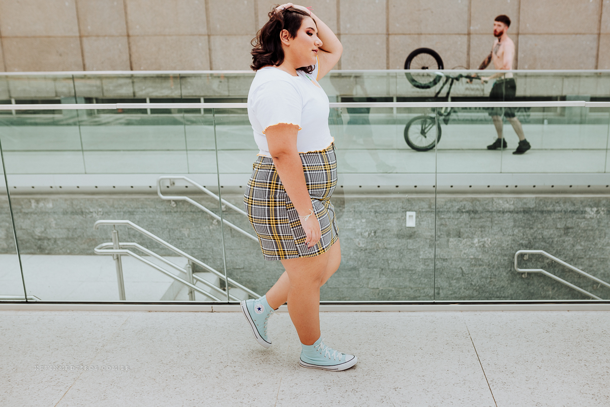 Ensaio debutante 15 anos da Gaby realizado na praça matriz e usina do gasômetro cidade por Kevin Medeiros fotógrafo de Canoas, porto alegre RS