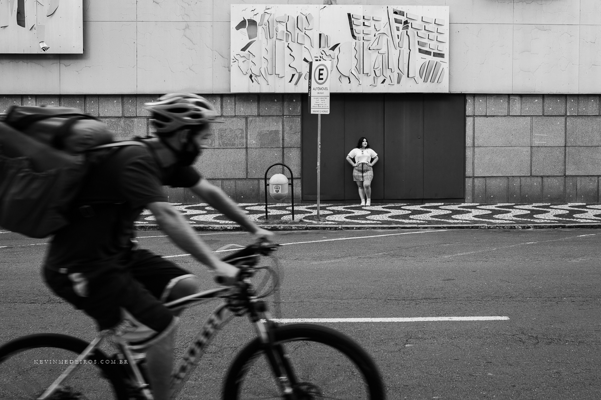 Ensaio debutante 15 anos da Gaby realizado na praça matriz e usina do gasômetro cidade por Kevin Medeiros fotógrafo de Canoas, porto alegre RS