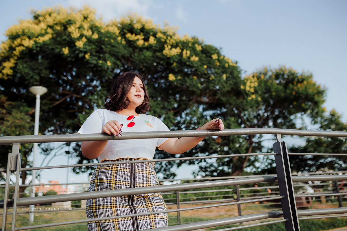 Ensaio debutante 15 anos da Gaby realizado na praça matriz e usina do gasômetro cidade por Kevin Medeiros fotógrafo de Canoas, porto alegre RS