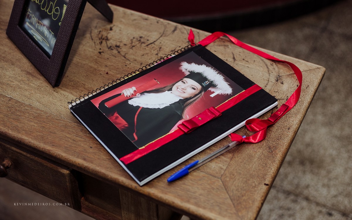 Decoração de recepção de formatura no Italian Grill em Direito PUCRS por Kevin Medeiros fotógrafo de Canoas, Porto Alegre e região RS