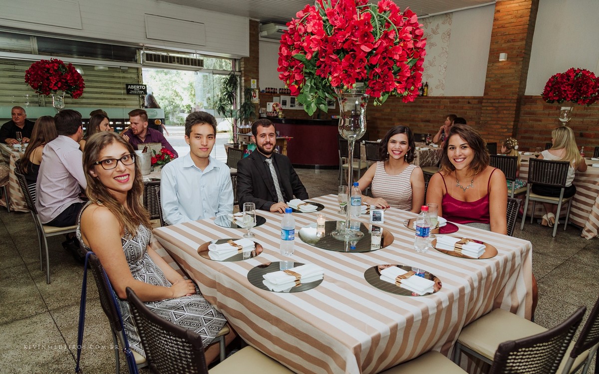 Recepção e festa de formatura da Clementina em Direito PUCRS no Italian Grill Porto Alegre por Kevin Medeiros fotógrafo de Canoas RS