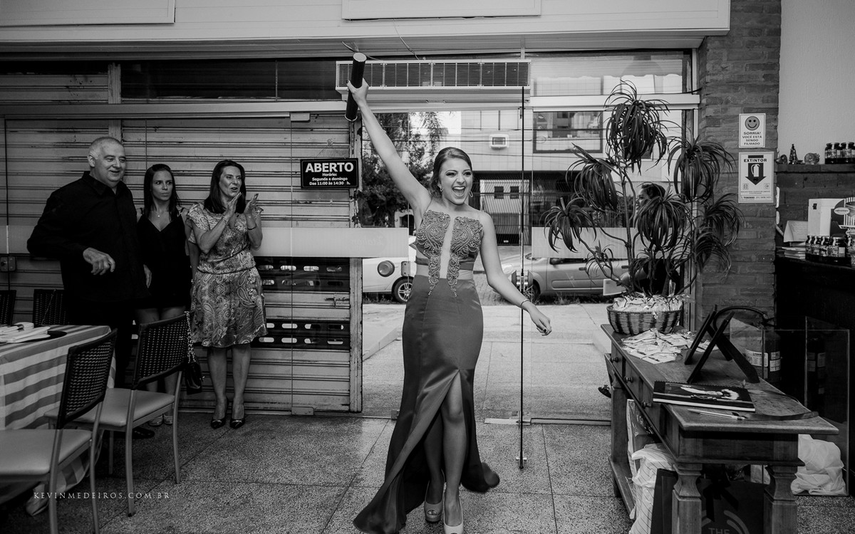 Recepção e festa de formatura da Clementina em Direito PUCRS no Italian Grill Porto Alegre por Kevin Medeiros fotógrafo de Canoas RS