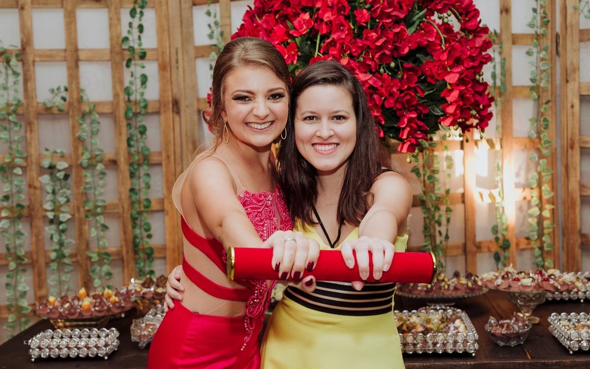 Recepção e festa de formatura da Clementina em Direito PUCRS no Italian Grill Porto Alegre por Kevin Medeiros fotógrafo de Canoas RS