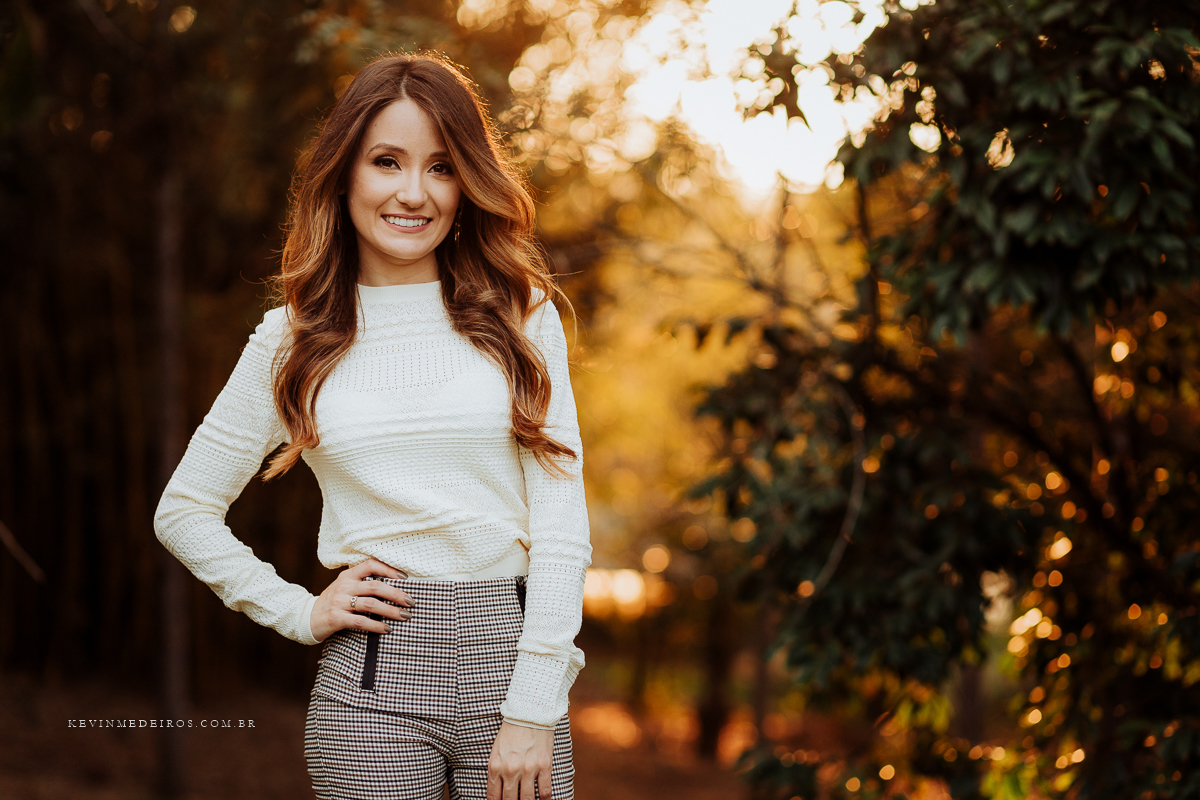 Ensaio de formatura prova de toga Alexandra formanda formatura arquitetura e urbanismo pela uniritter, realizado no sitio quinta guadalupe, solene togas, por kevin medeiros fotógrafo de Canoas RS