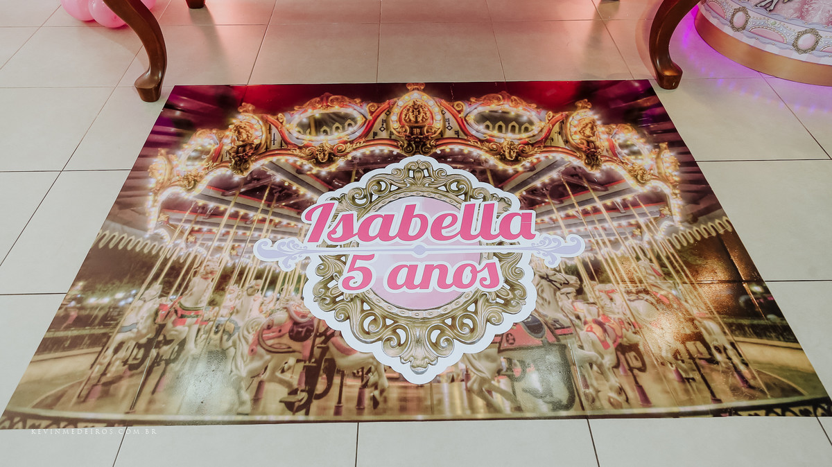 Decoração de festa infantil de Carrosel da Isabella 5 anos por Era Uma Vez na casa de Festas Casa do Babinho 3 por Kevin Medeiros fotógrafo de Canoas, Porto Alegre e região RS