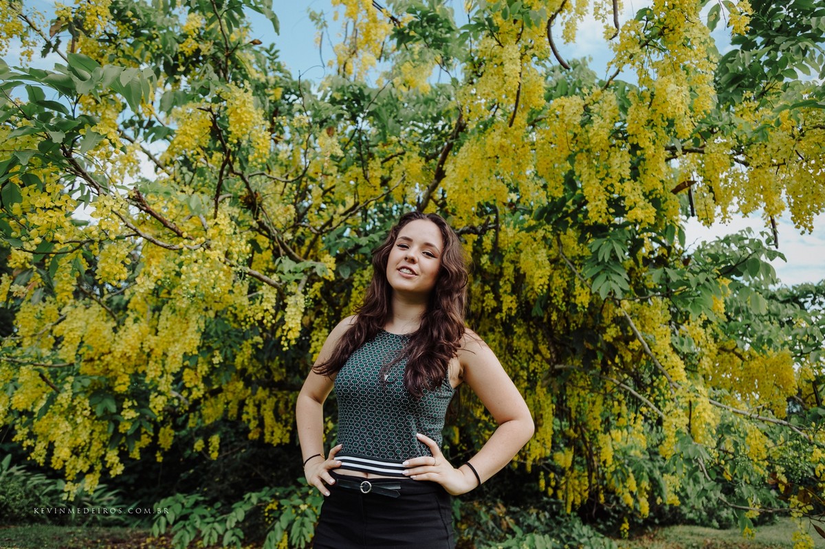 Ensaio externo feminino de 15 anos da Manu Dias no Jardim Botânico de Porto Alegre por Kevin Medeiros fotógrafo de Canoas RS