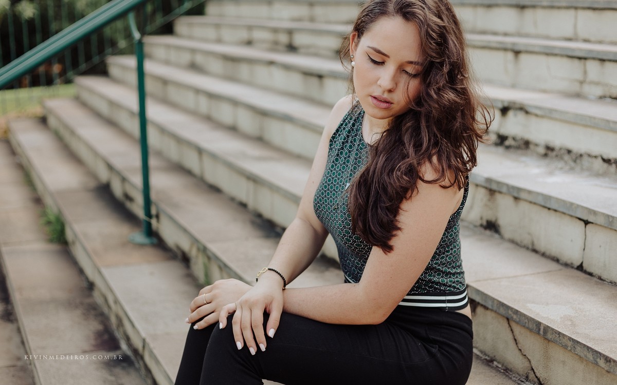 Ensaio externo feminino de 15 anos da Manu Dias no Jardim Botânico de Porto Alegre por Kevin Medeiros fotógrafo de Canoas RS