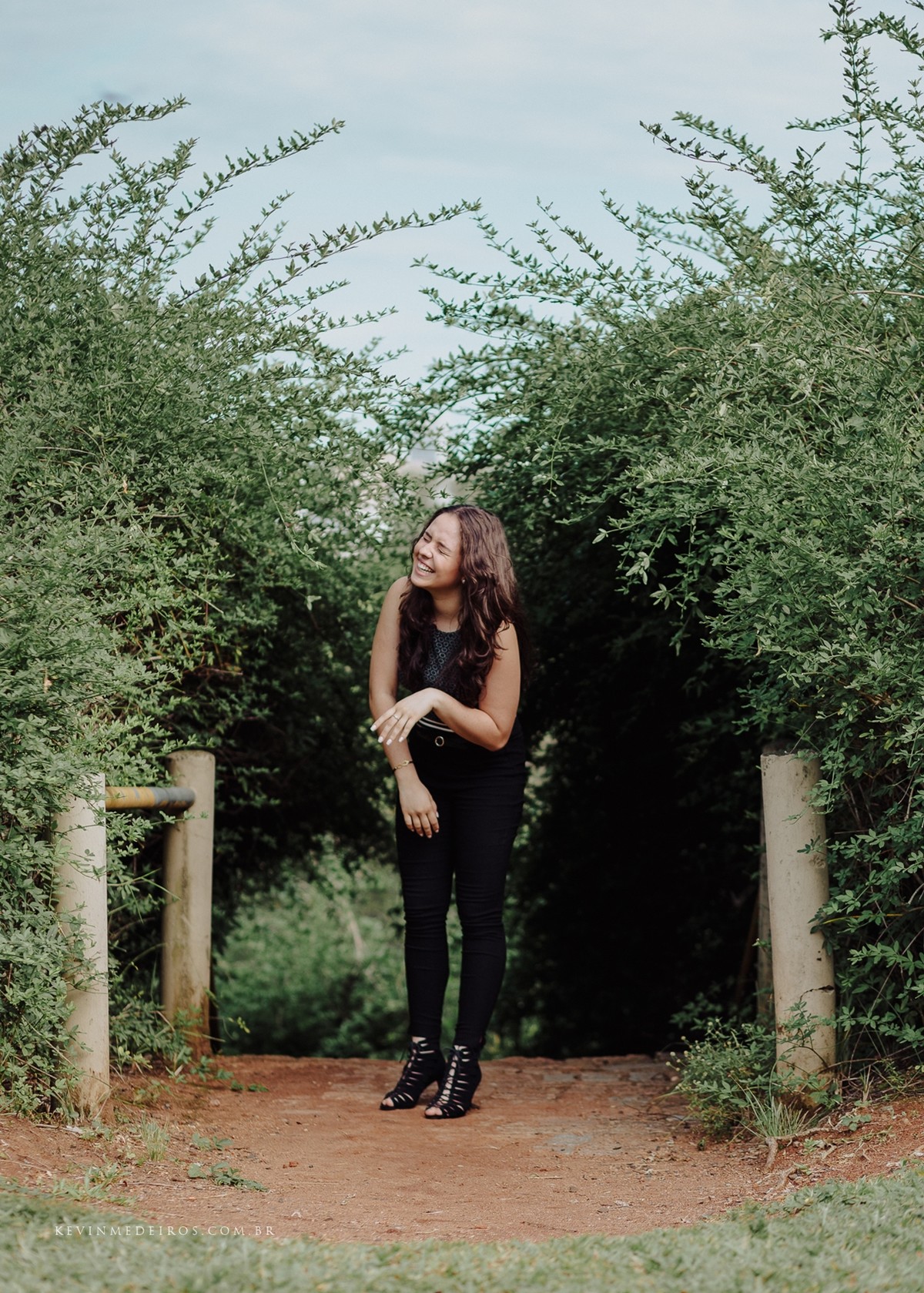 Ensaio externo feminino de 15 anos da Manu Dias no Jardim Botânico de Porto Alegre por Kevin Medeiros fotógrafo de Canoas RS