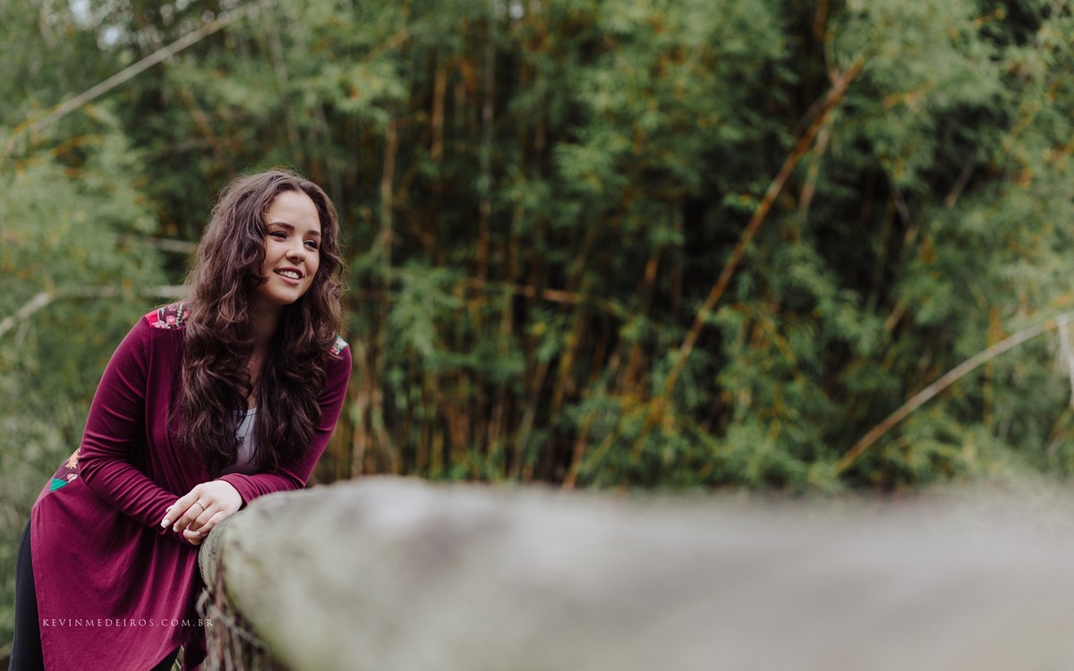 Ensaio externo feminino de 15 anos da Manu Dias no Jardim Botânico de Porto Alegre por Kevin Medeiros fotógrafo de Canoas RS