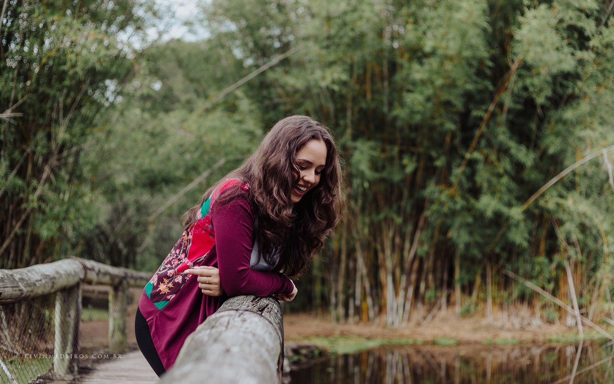 Ensaio externo feminino de 15 anos da Manu Dias no Jardim Botânico de Porto Alegre por Kevin Medeiros fotógrafo de Canoas RS
