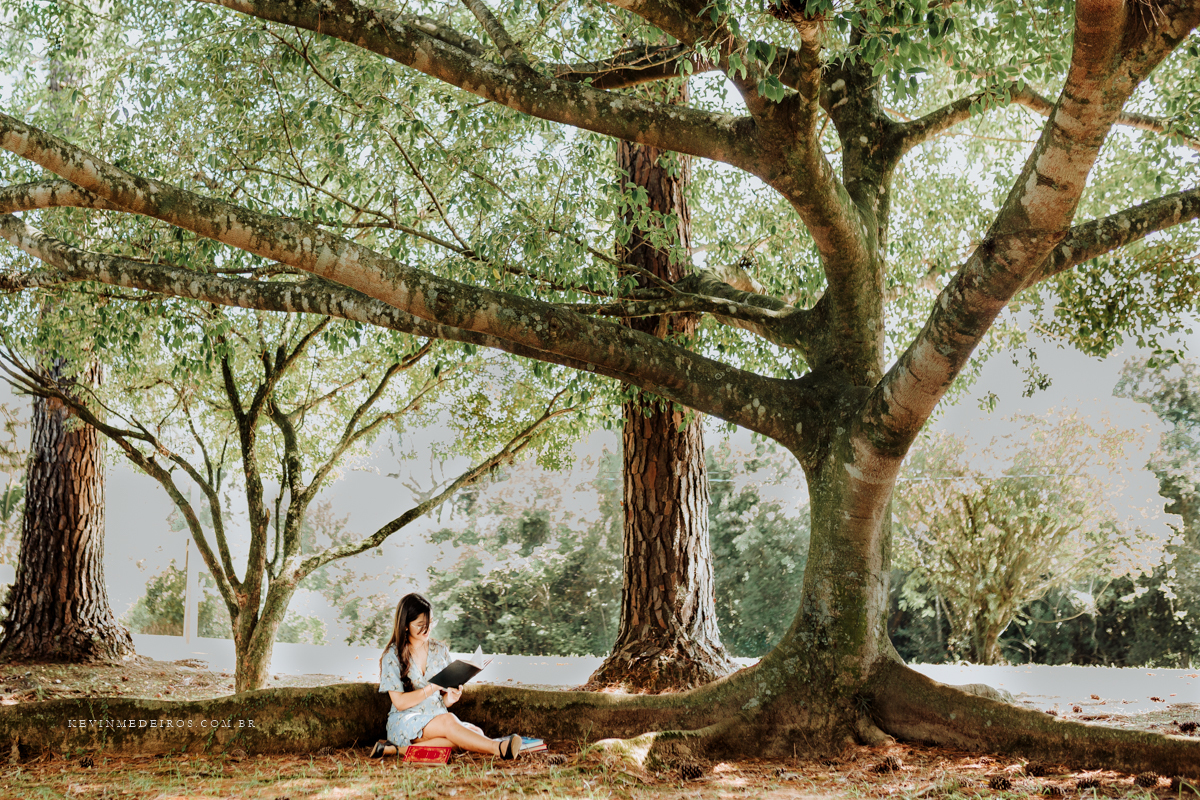 Ensaio debutante 15 anos da Camilla Ariane realizado na estancia provincia são pedro em Gravatai sitio fazenda natureza por kevin medeiros fotógrafo canoas RS