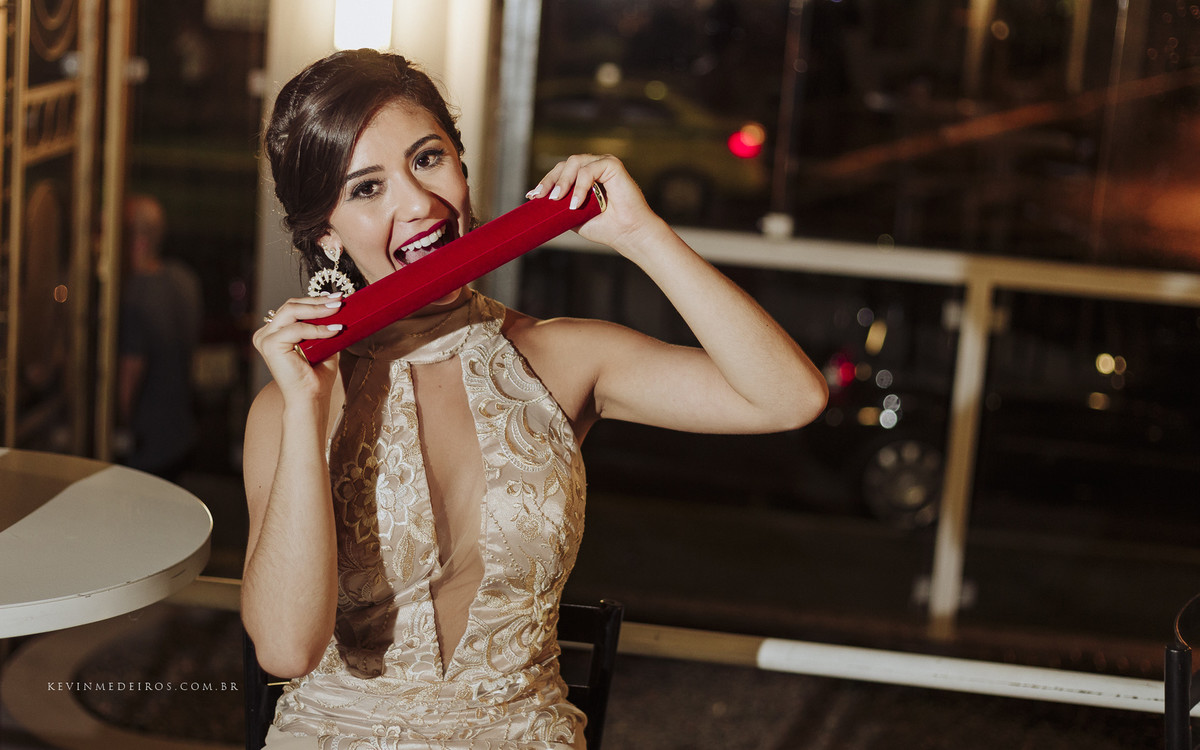 Recepção Festa de formatura da Karyme Hassan, formanda de Direito Uniritter no Restaurante Marquês Bier por Kevin Medeiros fotógrafo de Canoas, Porto Alegre e região rs